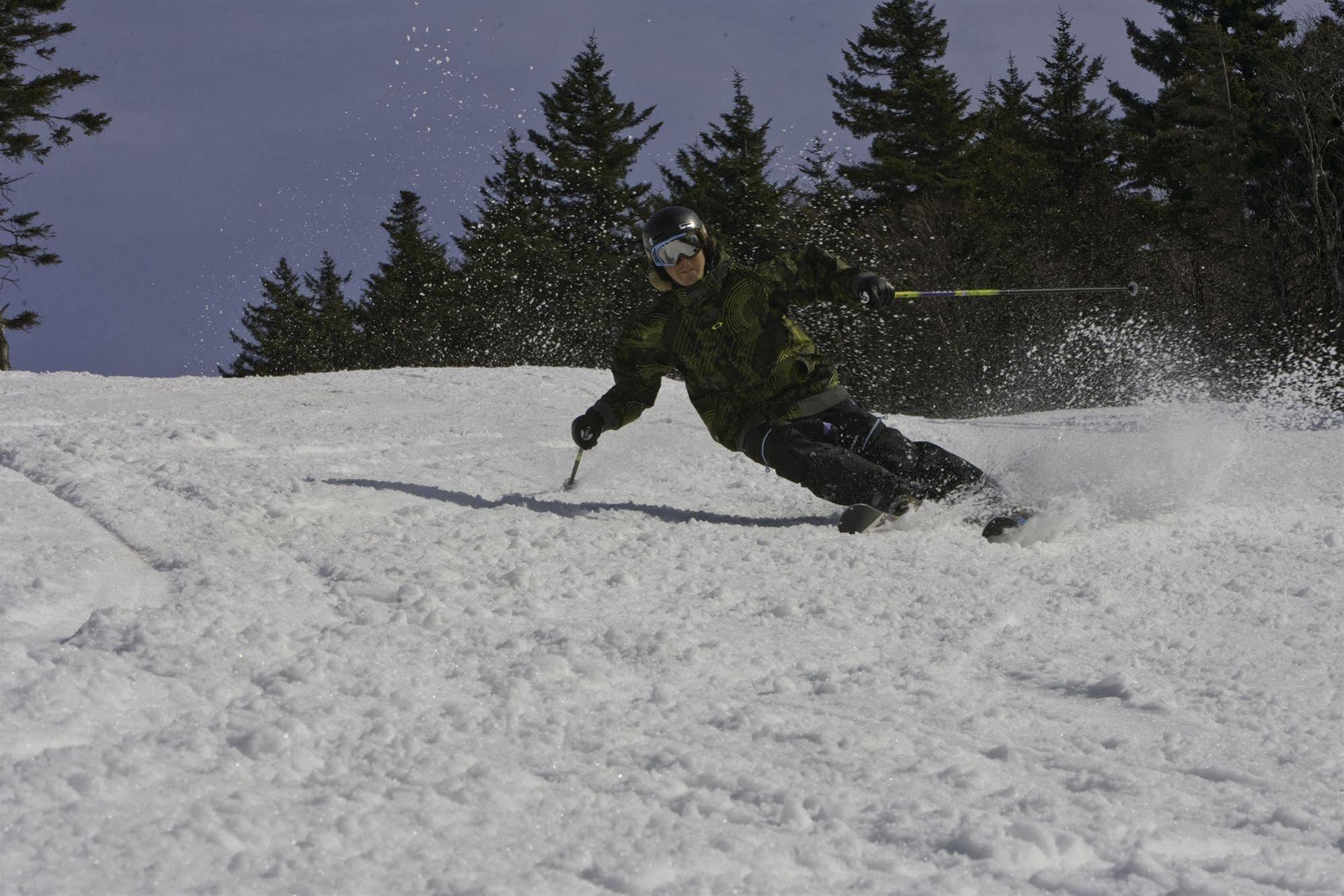 Seneca - Snowshoe Esterno foto